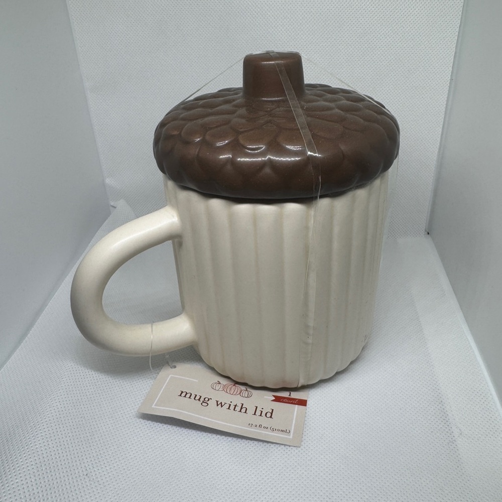 🍂 Acorn Mug with Lid | Fall Autumn Stoneware Mug | Made for Retail | 17 oz